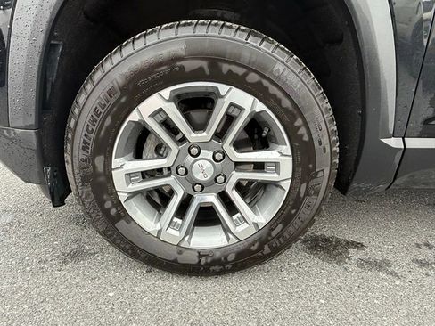 Used 2026 GMC Terrain Elevation w/ Technology Package II AWD/4WD image 12