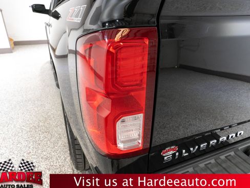 Used 2017 Chevrolet Silverado 1500 LTZ Z71 w/ LTZ Plus Package AWD/4WD image 9
