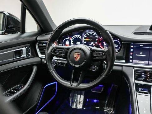 Used 2022 Porsche Panamera 4 E-Hybrid AWD/4WD image 19