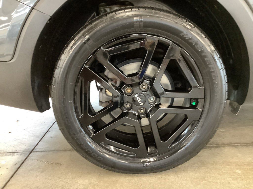Certified 2024 Kia Telluride SX X-Line AWD/4WD image 30