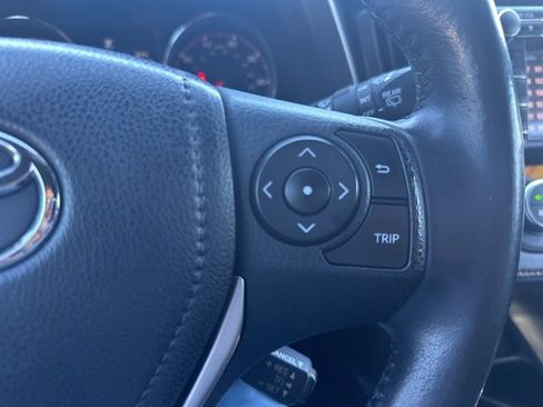 Used 2016 Toyota RAV4 SE image 22