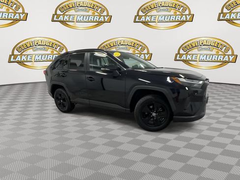 Used 2023 Toyota RAV4 XLE FWD image 4