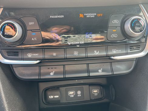 Used 2019 Hyundai Santa Fe Limited AWD/4WD image 15