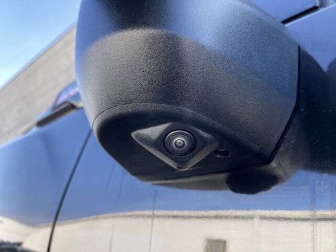 Used 2024 GMC Sierra 2500 AT4X image 11