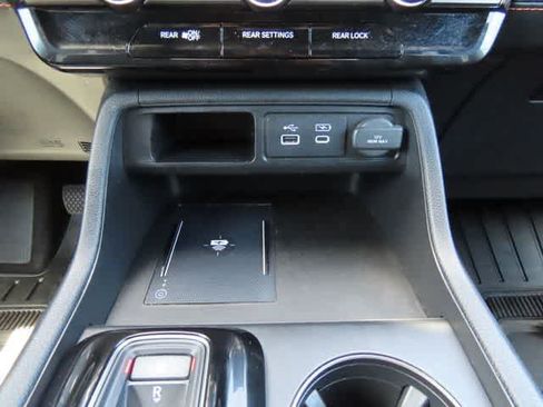 Used 2024 Honda Pilot TrailSport image 24