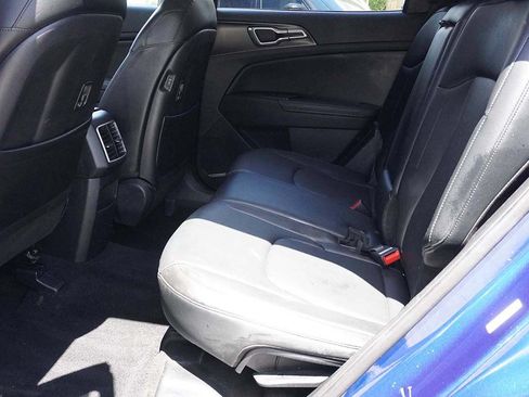 Used 2023 Kia Sportage EX FWD image 15