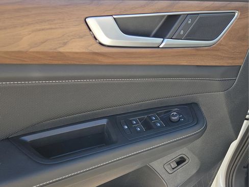 New 2026 Volkswagen Atlas SE image 17