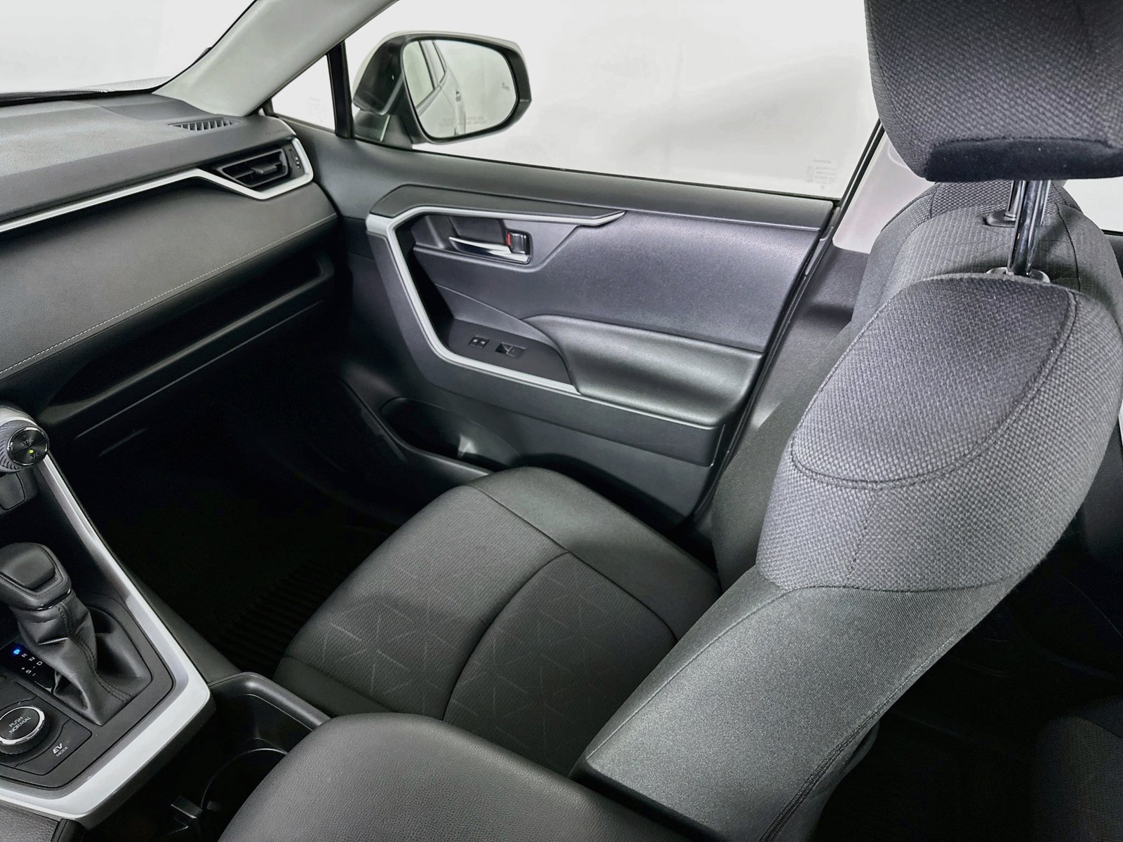 Certified 2025 Toyota RAV4 XLE AWD/4WD image 22