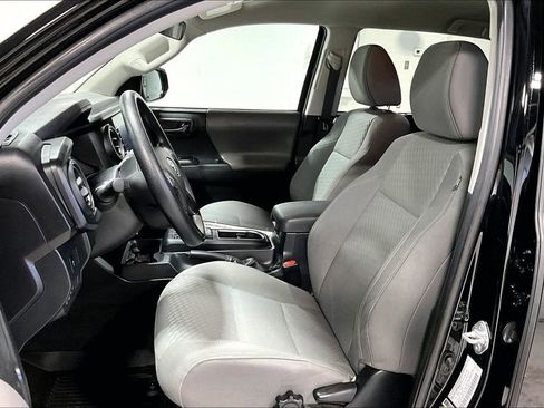 Used 2023 Toyota Tacoma SR image 33