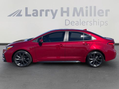 Certified 2024 Toyota Corolla SE w/ SE Premium Package image 2