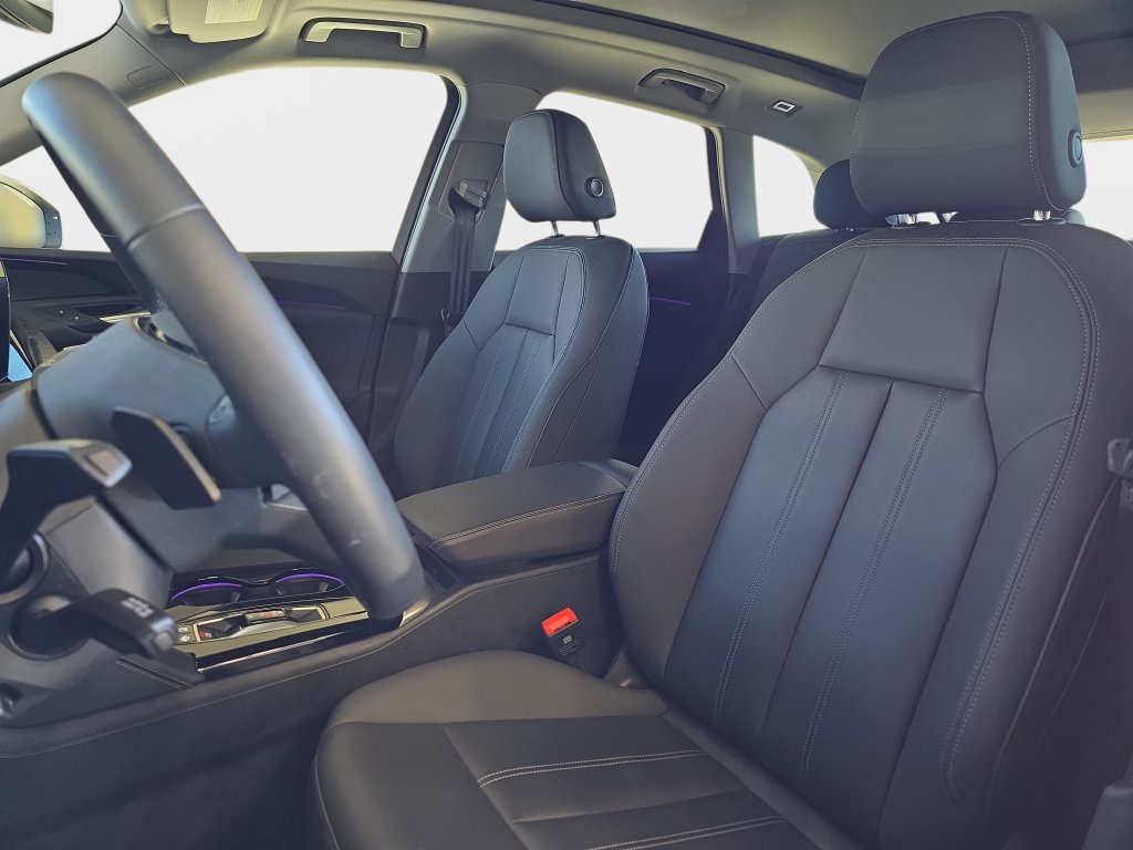 Used 2025 Audi Q5 Premium w/ Convenience Package AWD/4WD image 18