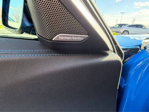 Used 2021 BMW Z4 M40i w/ Executive Package image 25