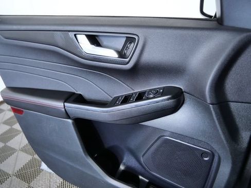 Certified 2025 Ford Escape ST-Line Select AWD/4WD image 29