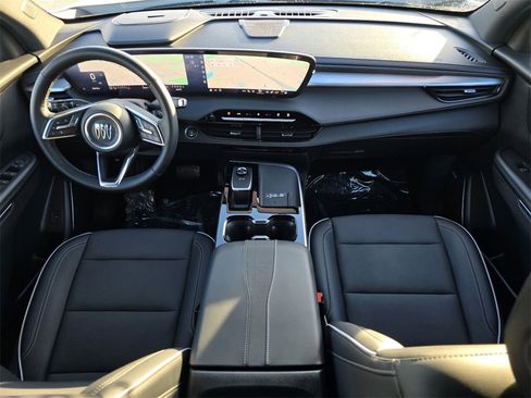 Certified 2025 Buick Enclave Preferred image 26