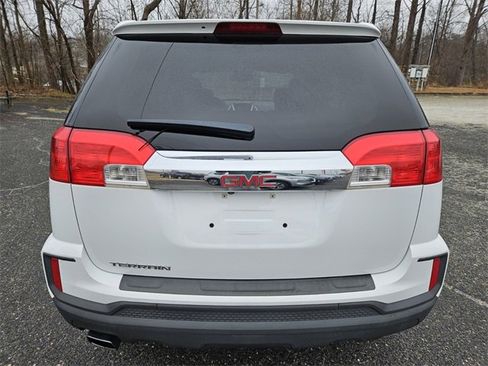 Used 2017 GMC Terrain SLE image 6