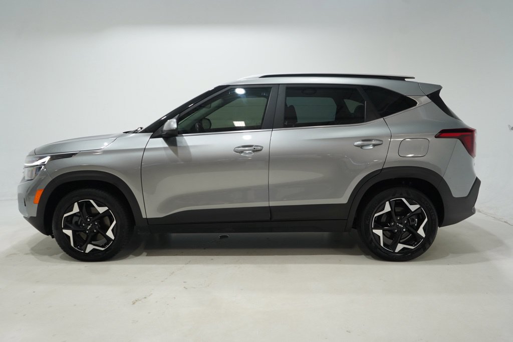 Used 2024 Kia Seltos EX AWD/4WD image 4