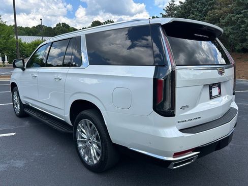 Used 2023 Cadillac Escalade ESV Premium Luxury AWD/4WD image 21