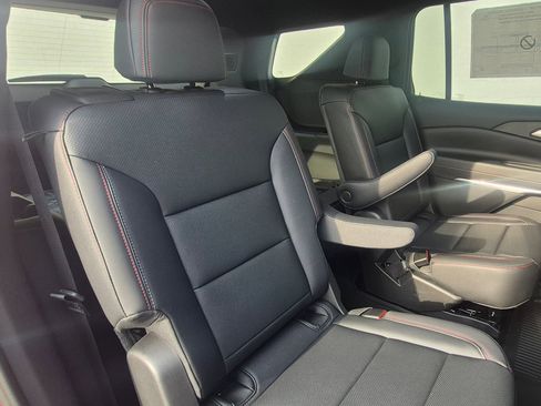 New 2026 Chevrolet Traverse Z71 w/ Driver Confidence Package image 5