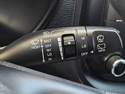 Used 2023 Kia Soul LX FWD image 25