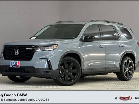 Used 2025 Honda Pilot Black Edition image 1