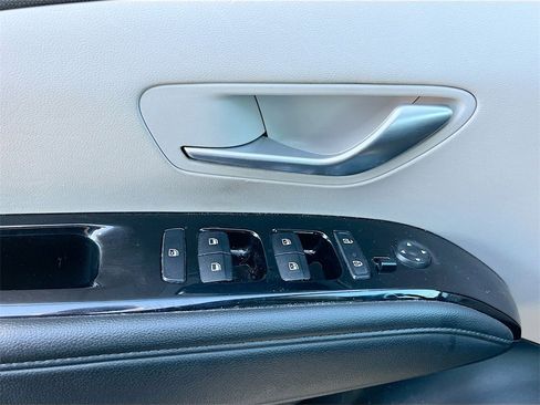 Used 2022 Hyundai Tucson SEL w/ Convenience Package image 17