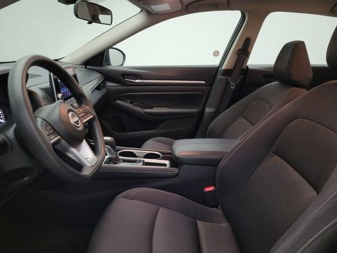 Used 2023 Nissan Altima 2.5 SV FWD image 17