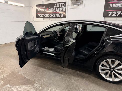 Used 2018 Tesla Model 3 RWD image 14