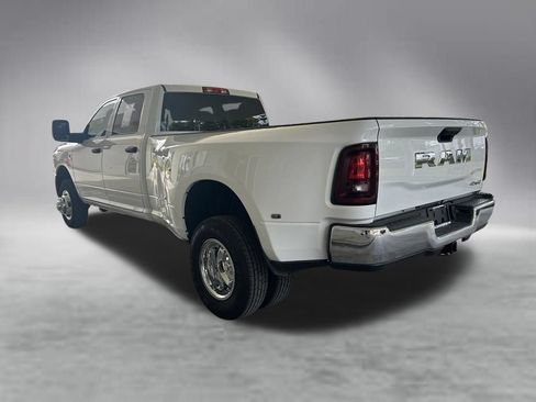 Used 2026 RAM 3500 Tradesman w/ Chrome Appearance Group A AWD/4WD image 4