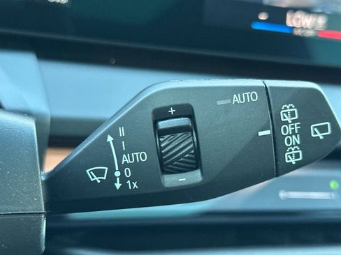 Used 2025 BMW X3 xDrive30i w/ Premium Package image 34