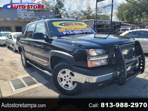 Used 2006 Chevrolet Avalanche Z66 w/ Sun And Sound Package RWD image 1