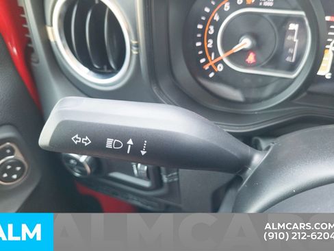 Used 2025 Jeep Gladiator Sport AWD/4WD image 32