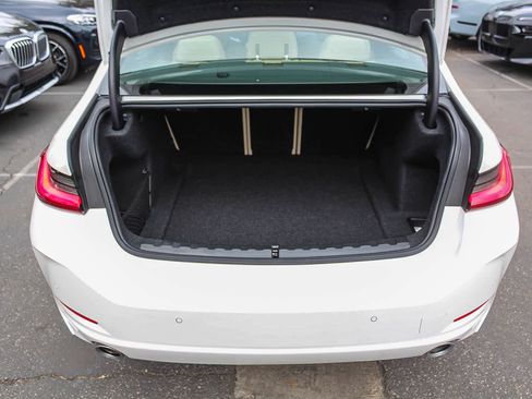 Used 2025 BMW 330i Sedan w/ Premium Package image 25