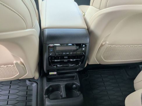 New 2025 Jeep Grand Cherokee L Limited image 48