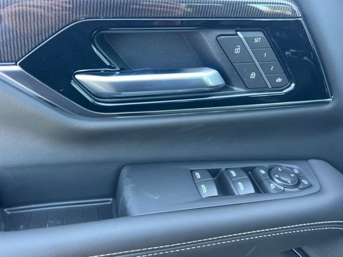 New 2026 GMC Yukon XL Elevation w/ Elevation Premium Package image 8