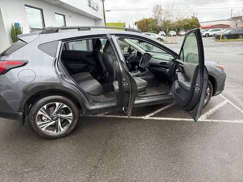 Used 2024 Subaru Crosstrek 2.0i Premium image 12