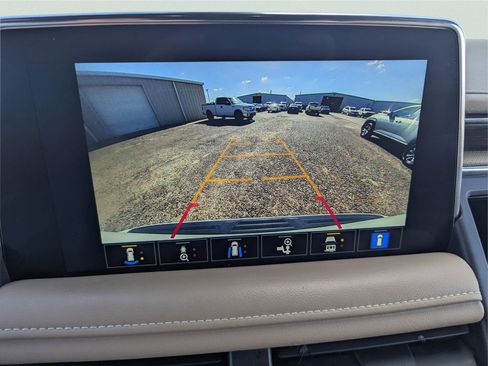 Used 2022 Chevrolet Tahoe Premier image 21