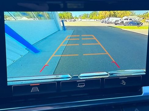 New 2026 GMC Sierra 1500 SLE image 16