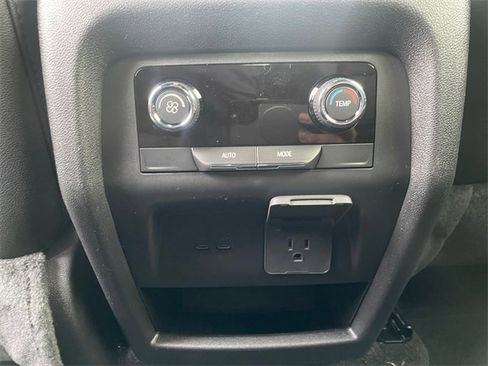 New 2026 Chevrolet Traverse Z71 w/ Driver Confidence Package image 27