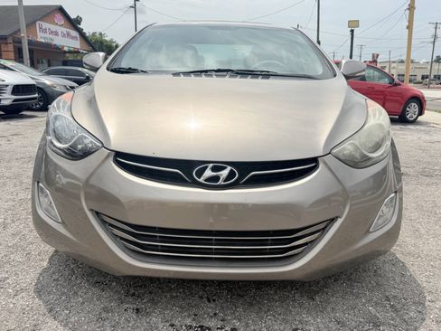 Used 2013 Hyundai Elantra Limited w/ Technology Pkg FWD image 4
