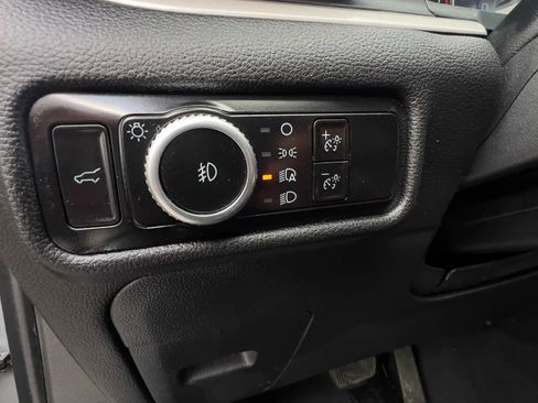 Used 2023 Ford Explorer XLT w/ Equipment Group 202A image 41