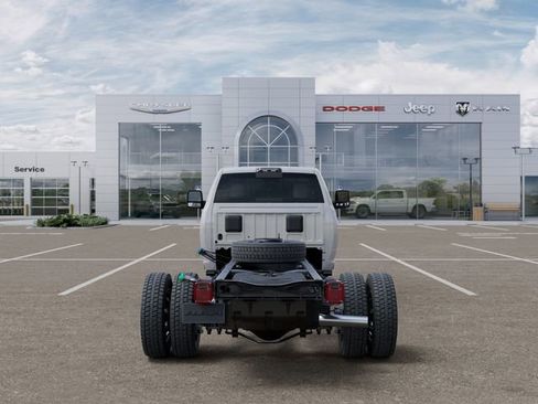 New 2026 RAM 5500 Tradesman w/ Chrome Appearance Group image 7
