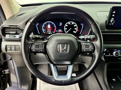 Used 2025 Honda Pilot EX-L image 13