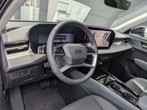 New 2026 Audi Q3 quattro 2.0T AWD/4WD image 9