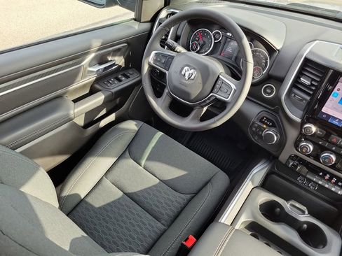 New 2026 RAM 1500 4x4 Crew Cab image 14