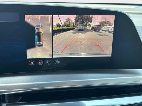 Certified 2024 Cadillac Lyriq Sport AWD/4WD image 21