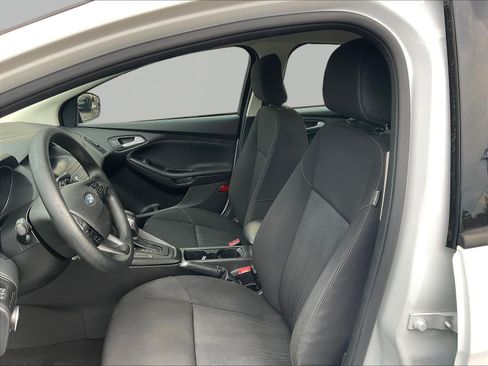 Used 2018 Ford Focus SE w/ Interior Protection Package FWD image 20