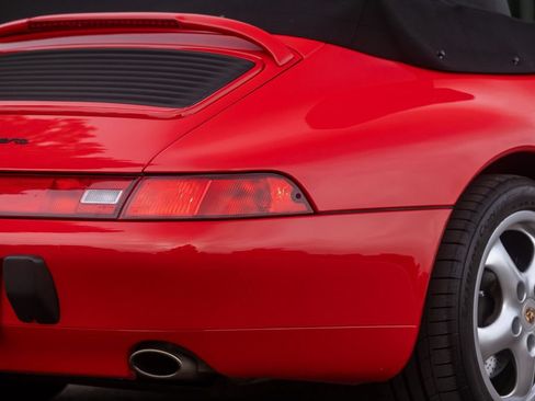 Used 1995 Porsche 911 Carrera RWD image 60