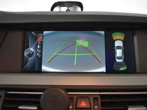 Used 2013 BMW M5 RWD image 25