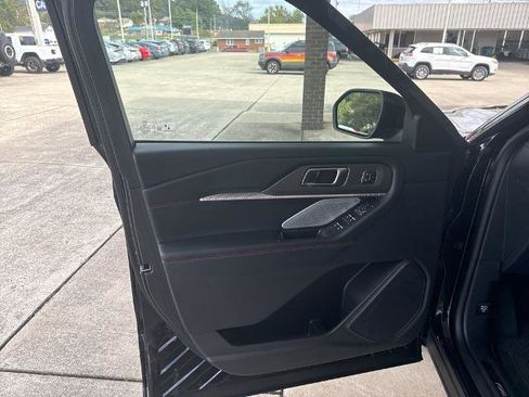 Certified 2025 Ford Explorer ST image 20