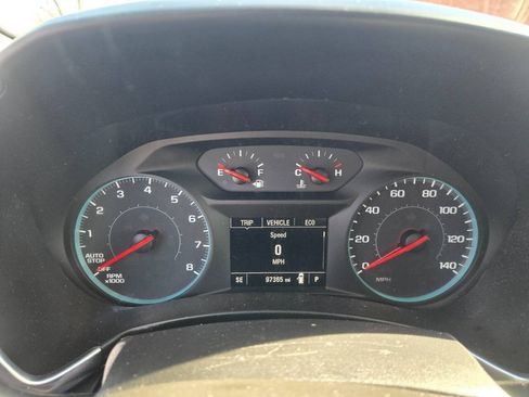 Used 2018 Chevrolet Equinox LT FWD image 13